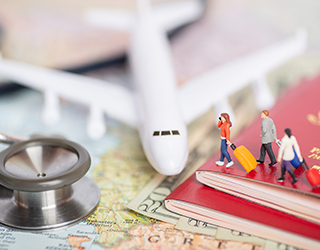 Image-of-hcp-doctors-having-fun-outside-on-a-vacation-and-how-paid-medical-surveys-help